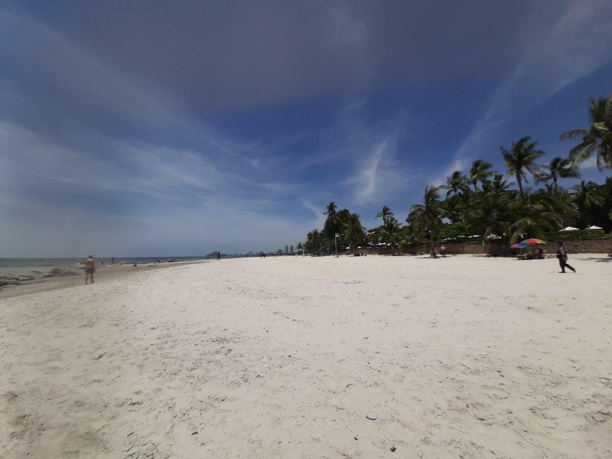 Plaza Huahin Hotel Exterior photo