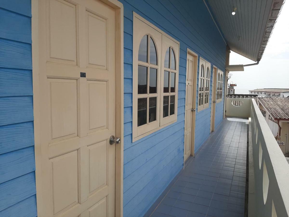 Plaza Huahin Hotel Exterior photo